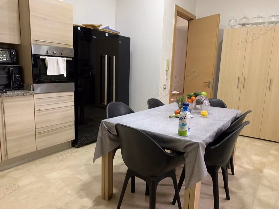 Casa di alto standing in vendita a Nouaceur. Superficie totale 1090 m². Arredata