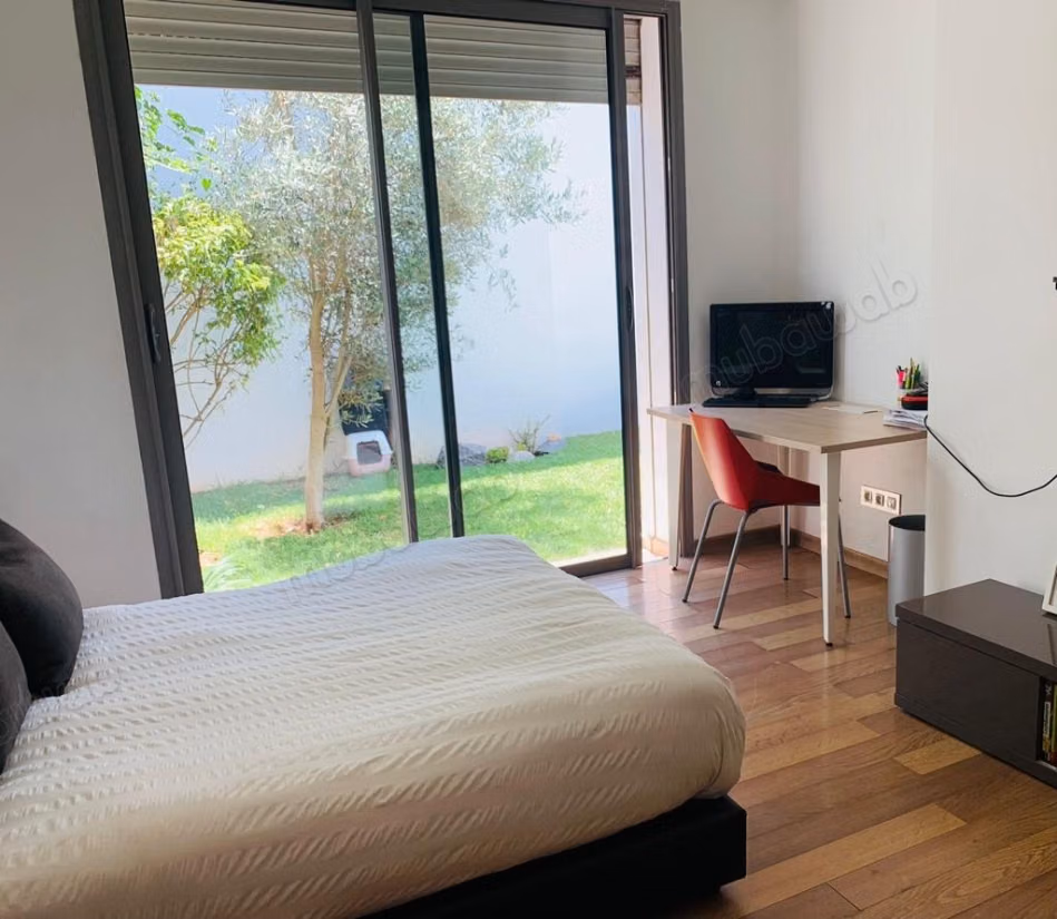 Casa di alto standing in vendita a Nouaceur. Superficie totale 1090 m². Arredata