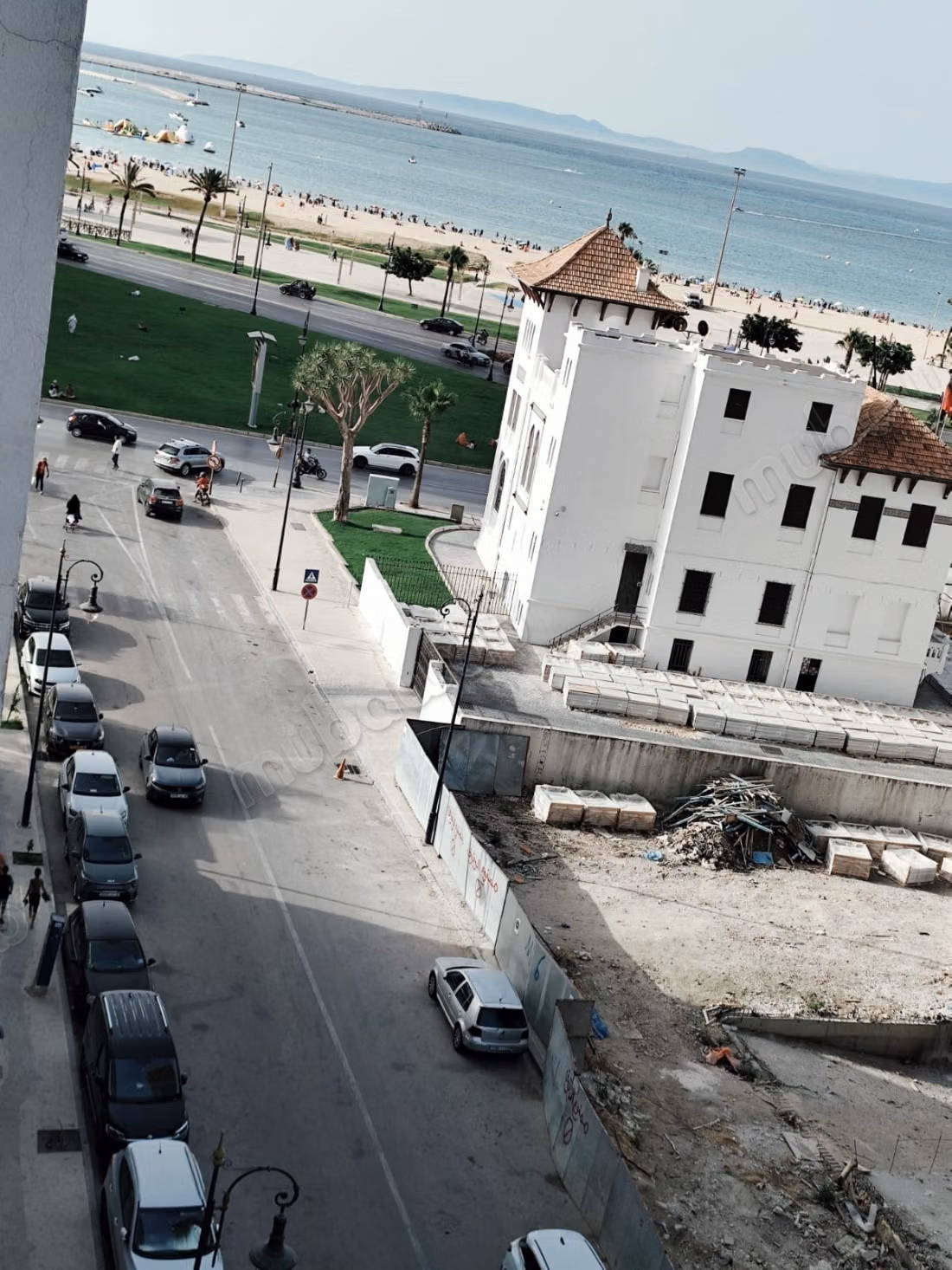 Appartamento con vista mare a Malabata in affitto a lungo termine