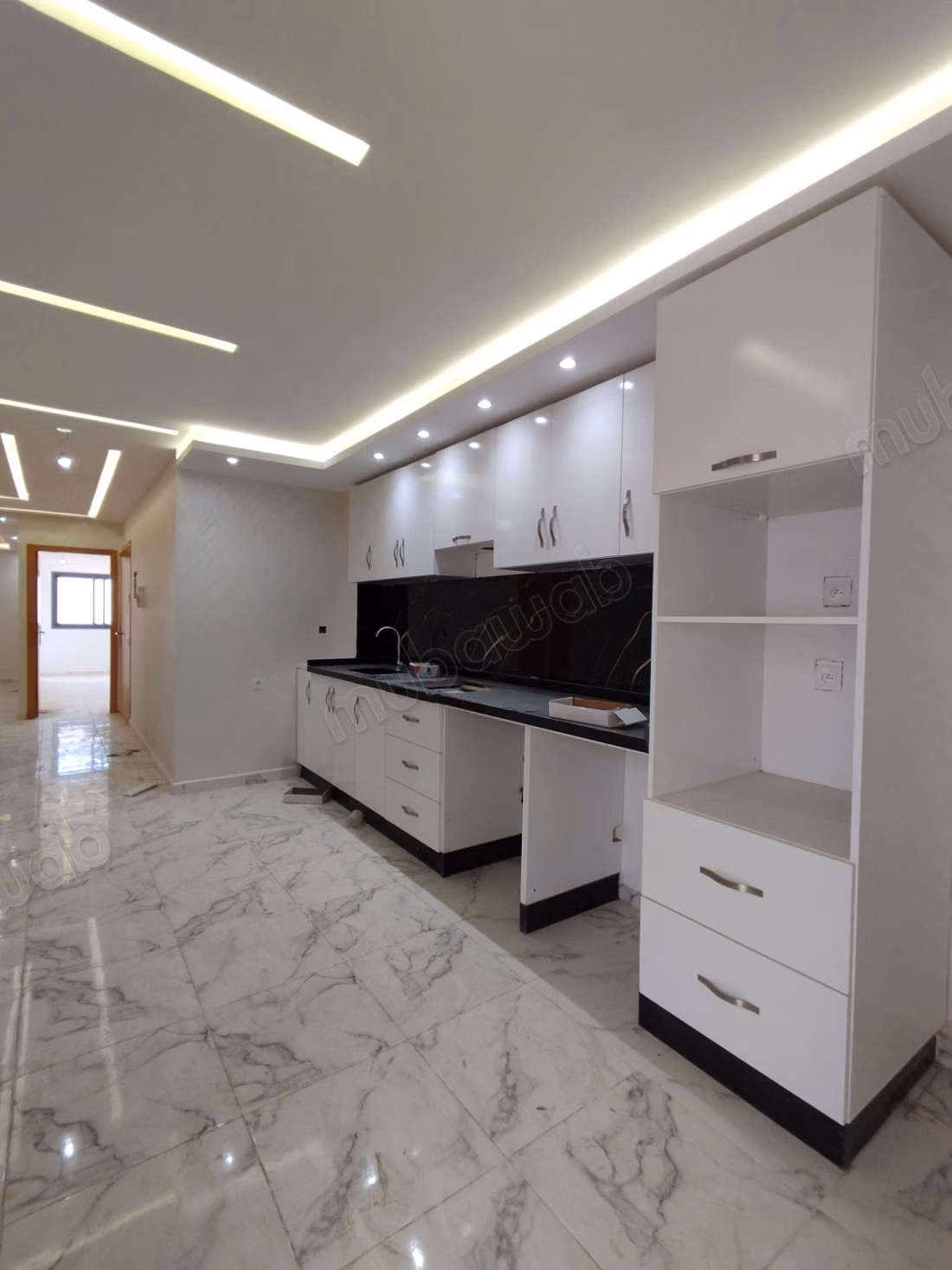 Beautiful apartment for sale in Martil. Total area 62 m². Strong door, traditional Moroccan lounge.