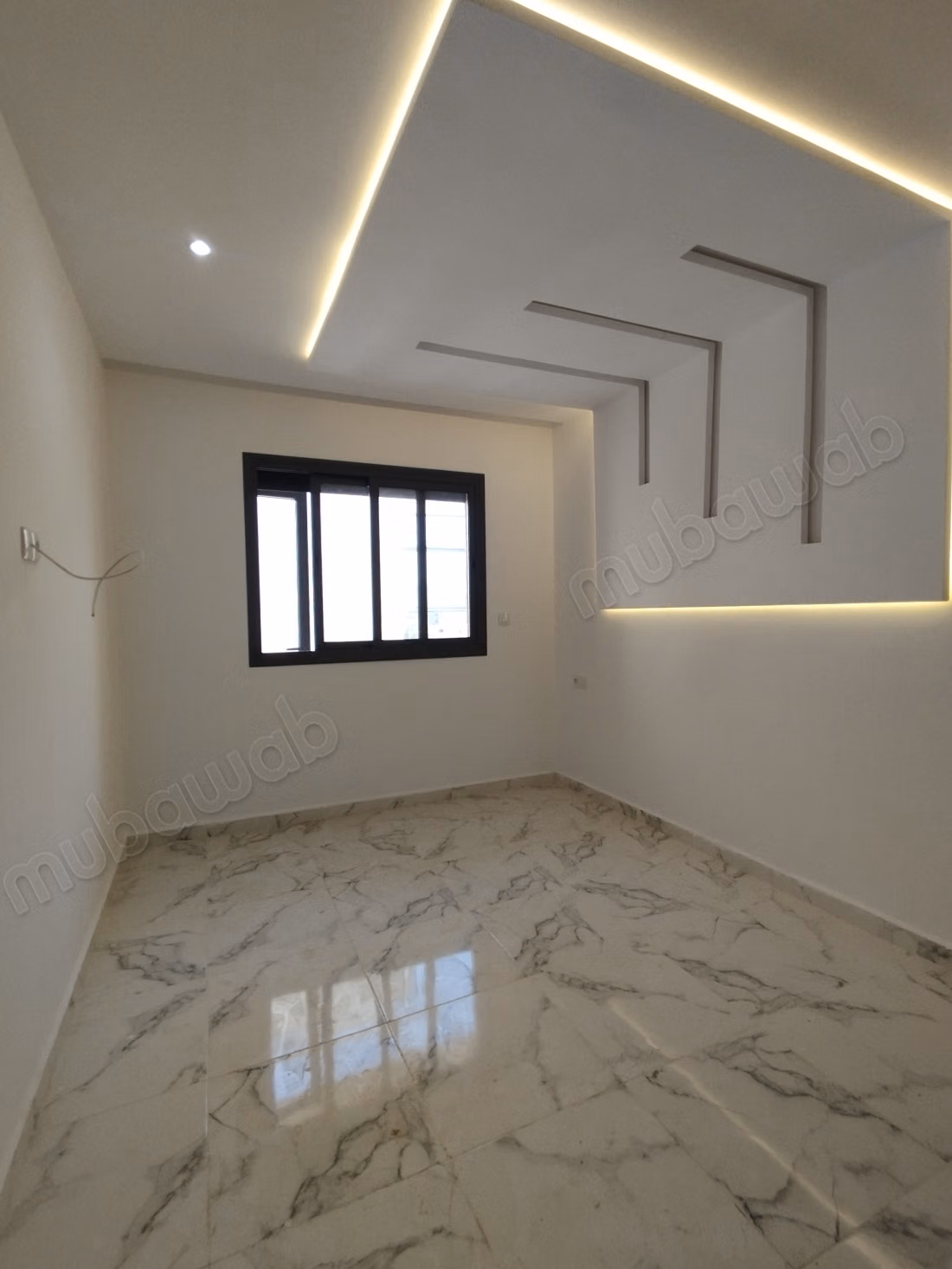 Beautiful apartment for sale in Martil. Total area 62 m². Strong door, traditional Moroccan lounge.