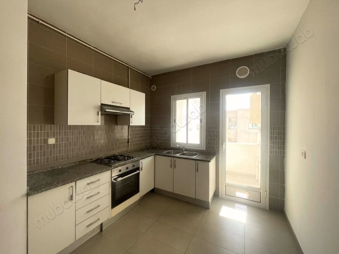 A louer un Appartement en S2 à l'Aouina Palmerais