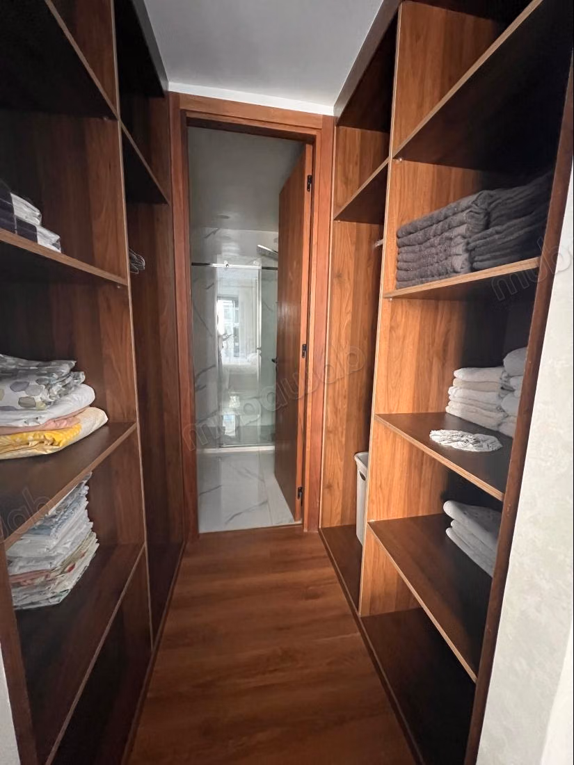 Nieuwe gemeubileerde appartement te huur in CFC