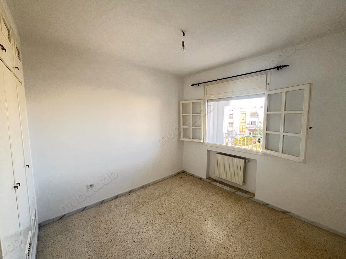 S2 for rent in Aouina