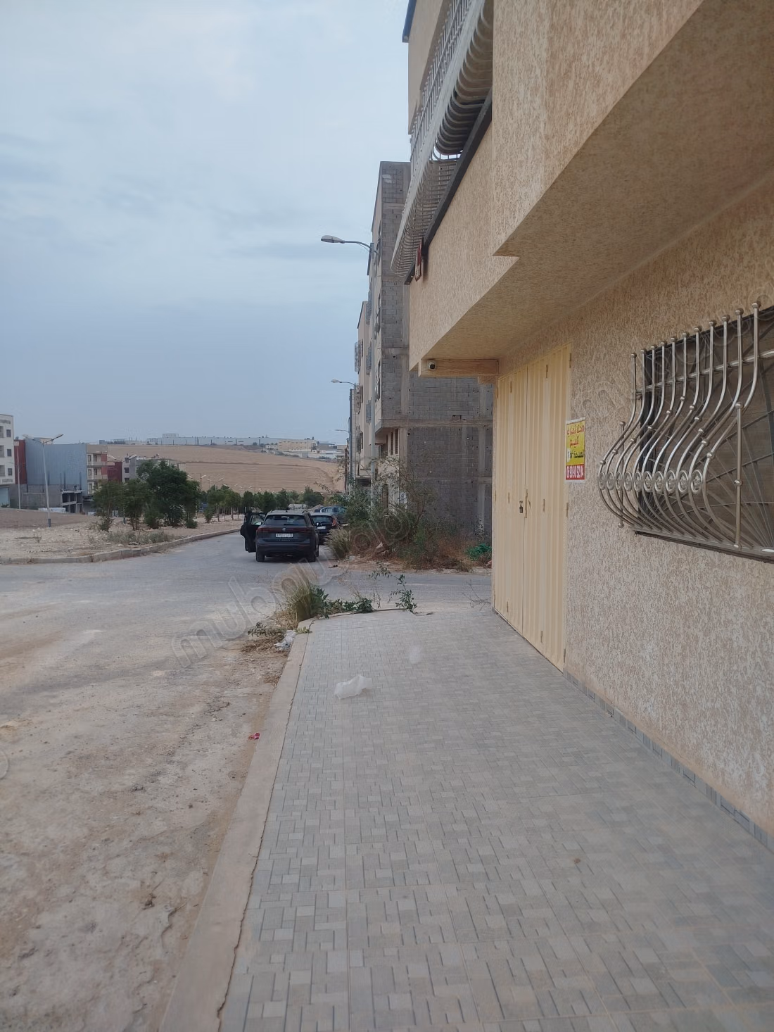 Hermoso local comercial en venta en la Urbanización Arrabie. Superficie de 16 m²