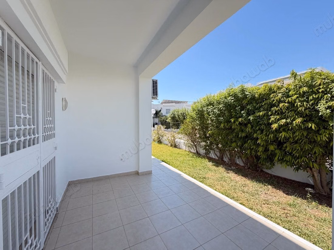 A louer 2 villas rénovées au Lac 1