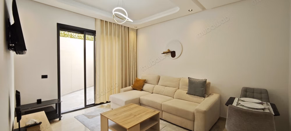 Rent this apartment in Quartier du Parc. Area 55 m². Well-furnished