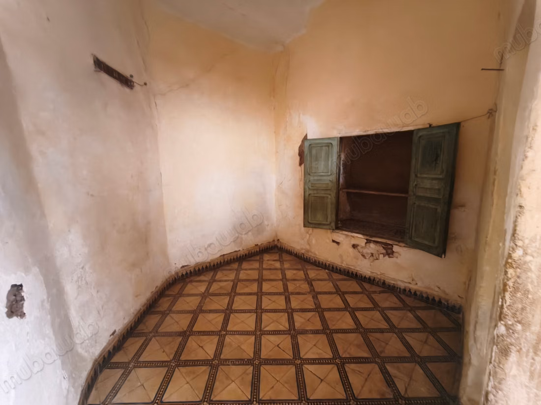 Small Riad of 64 m² in Title Process