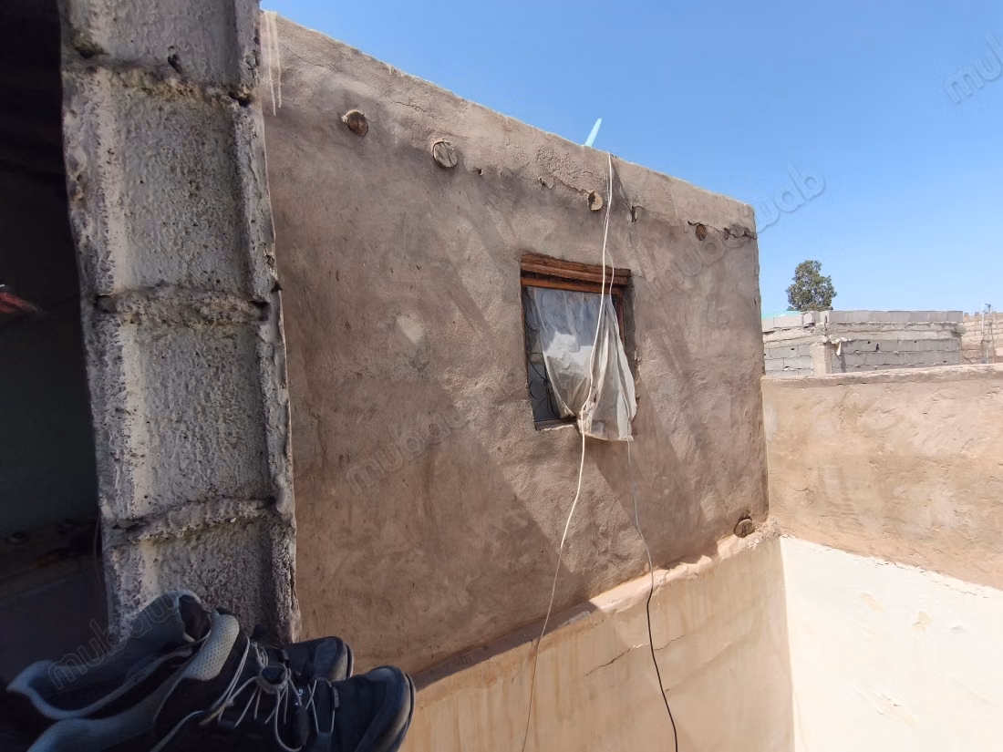 Small Riad of 64 m² in Title Process