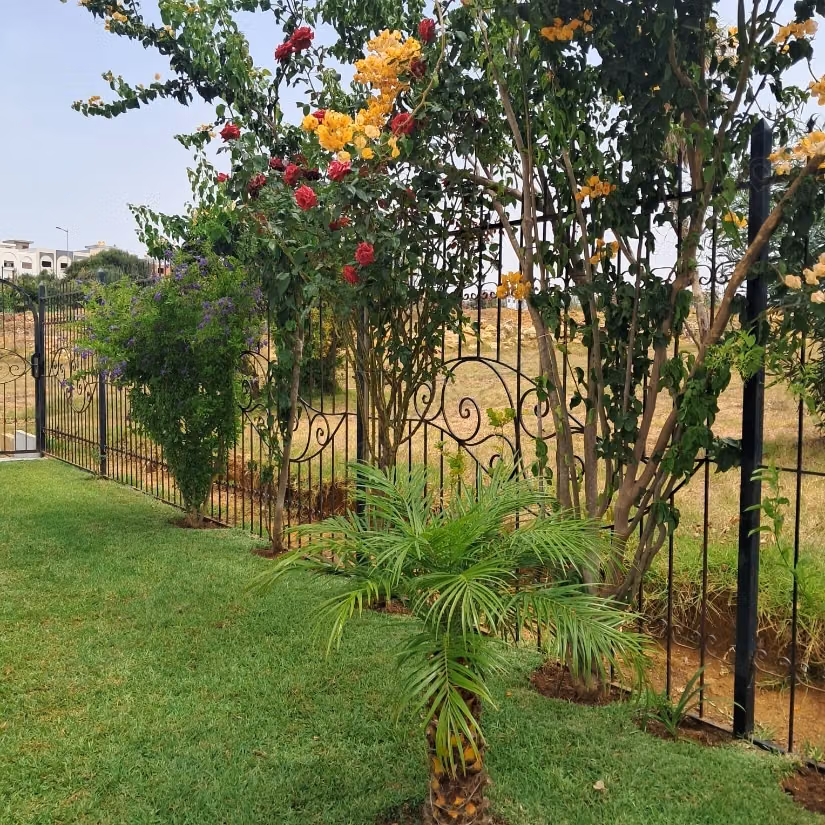 Villa de alto standing en venta en Asilah. Superficie de 200 m². Bien amueblada