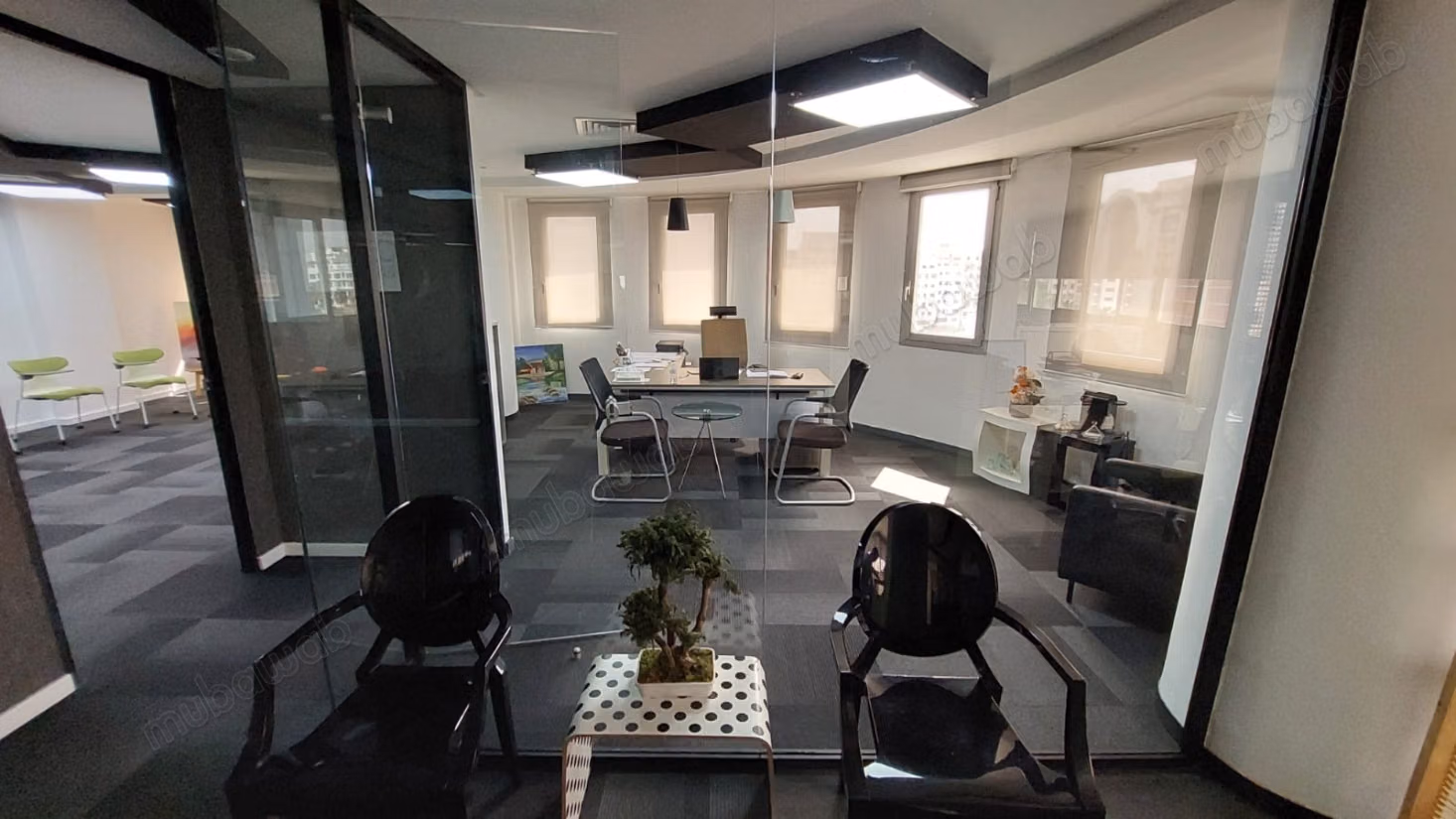Bureaux à louer à Alsace Lorraine. Surface de 280 m². Double vitrage et chauffage central