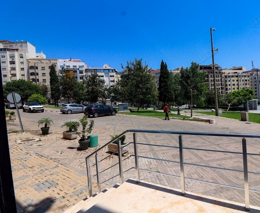 Local Bureaux A Louer Nejma 
Tanger