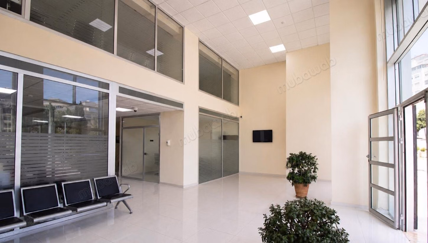 Local Bureaux A Louer Nejma 
Tanger