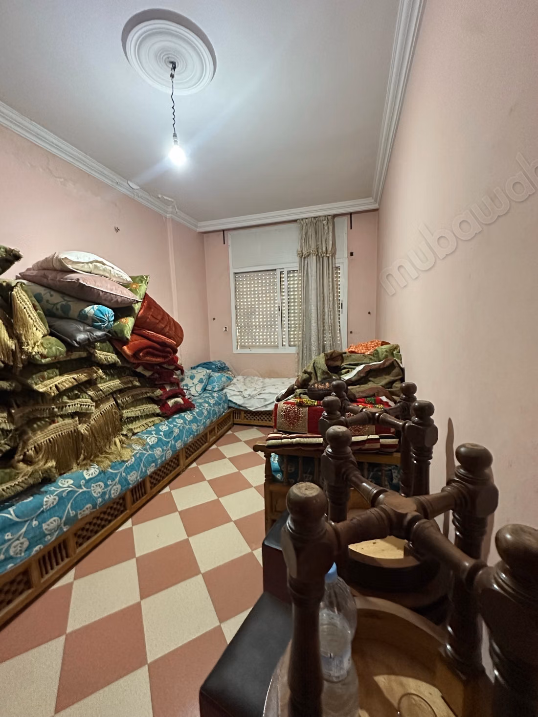Casa muy bonita en venta en Berrechid. 5 habitaciones. Sistema de satélite y salón marroquí