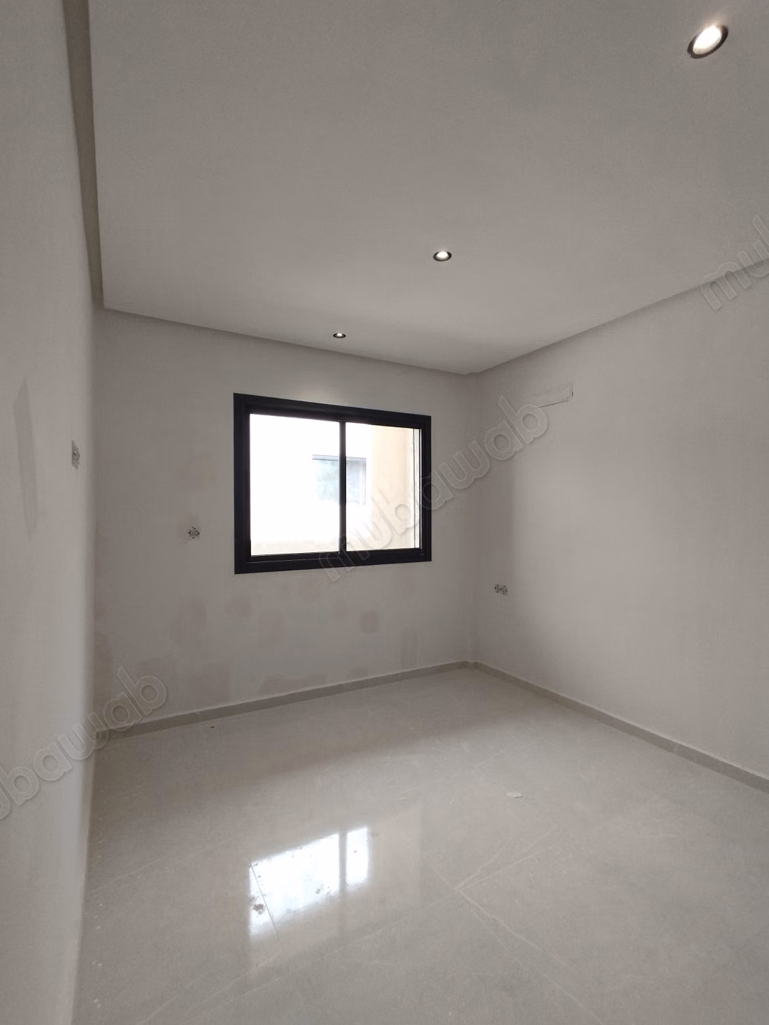 Bel appartement à vendre à Martil. Superficie de 60 m². Antenne satellite et sécurité.