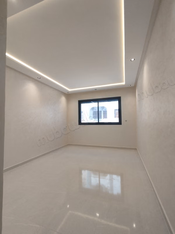 Beautiful apartment for sale in Martil. Area 60 m². Satellite dish and security.