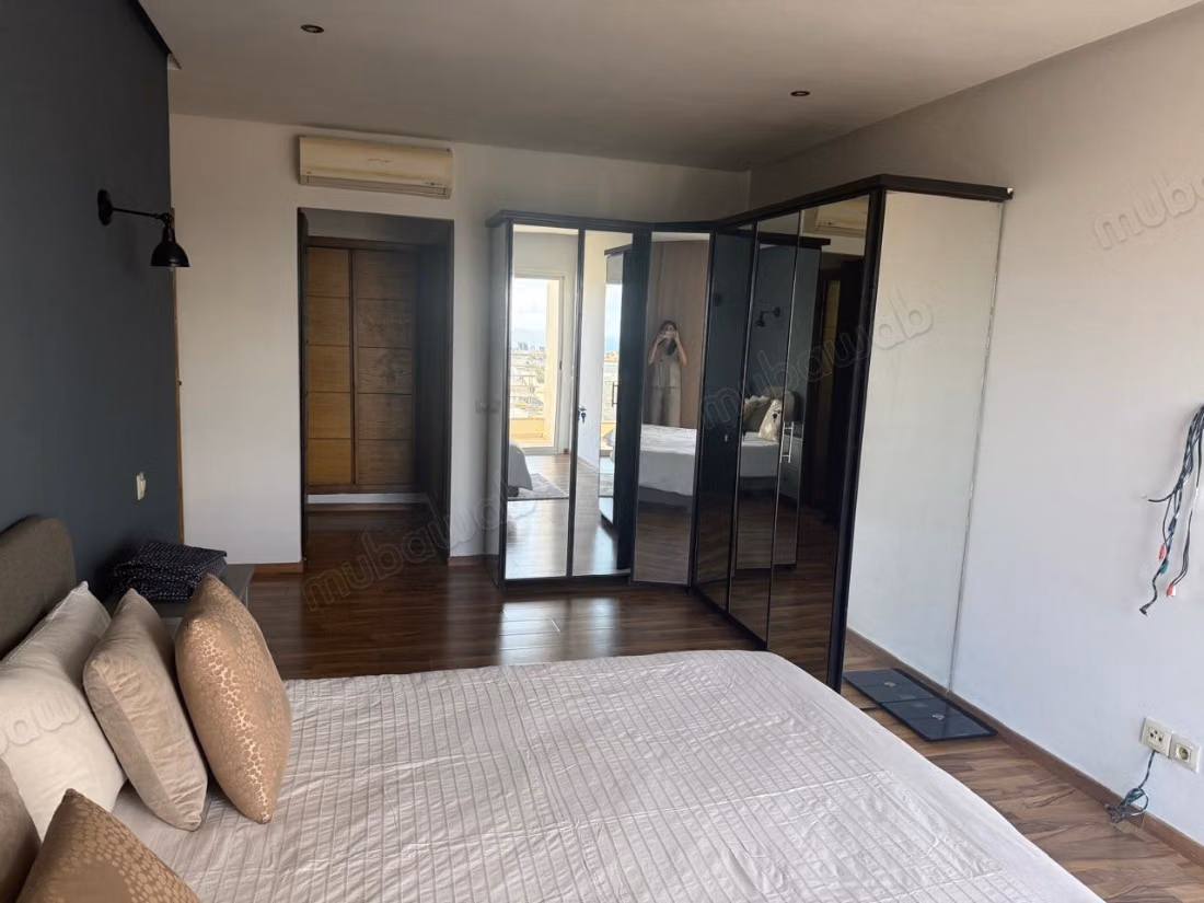 Appartement meublé à louer vue dégagée 160m2 à AIN DIAB