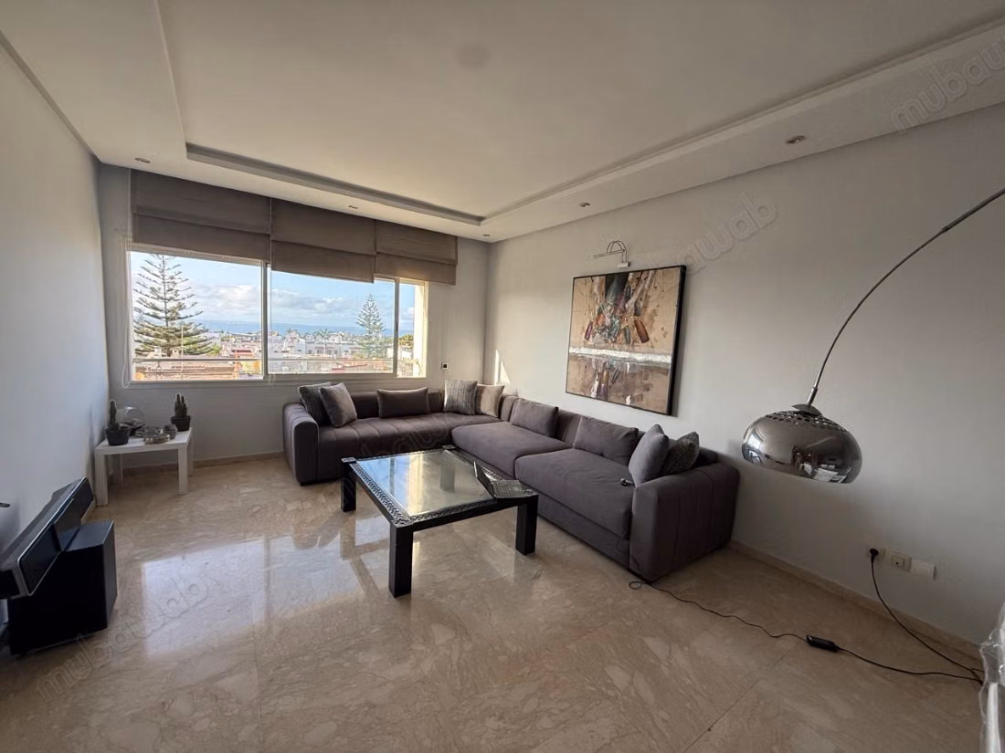 Appartement meublé à louer vue dégagée 160m2 à AIN DIAB