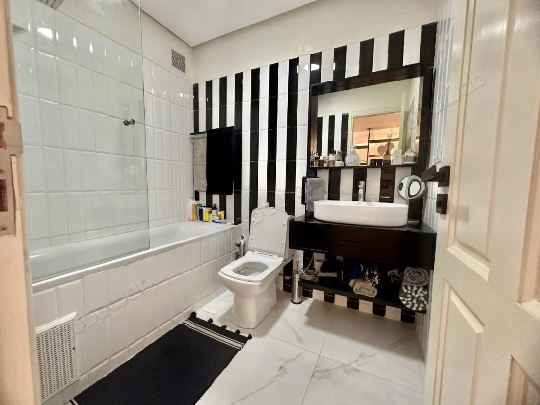 Appartement raffiné à louer à Victor Hugo 
LOM23048