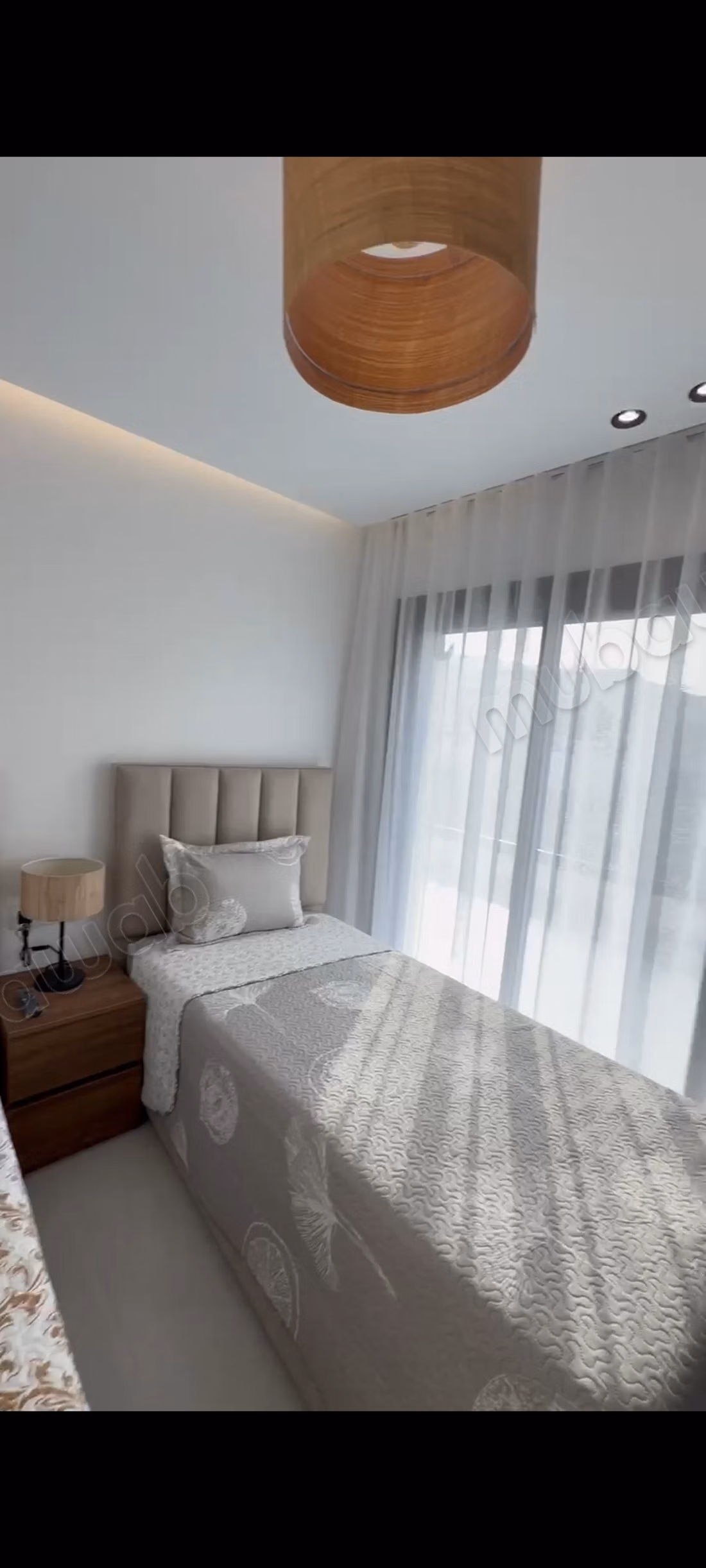 Luxury house for sale. Area of 300 m². Fully furnished