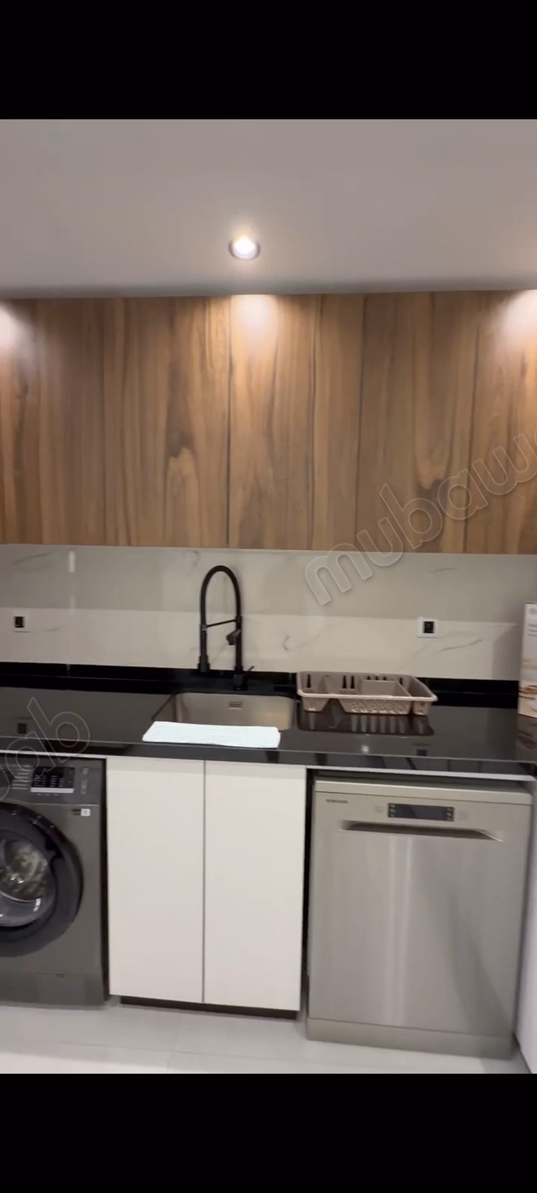 Luxury house for sale. Area of 300 m². Fully furnished