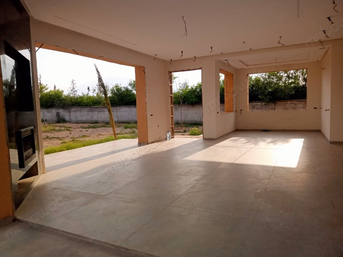 Villa neuve 236 m² avec piscine Route d’Amizmiz