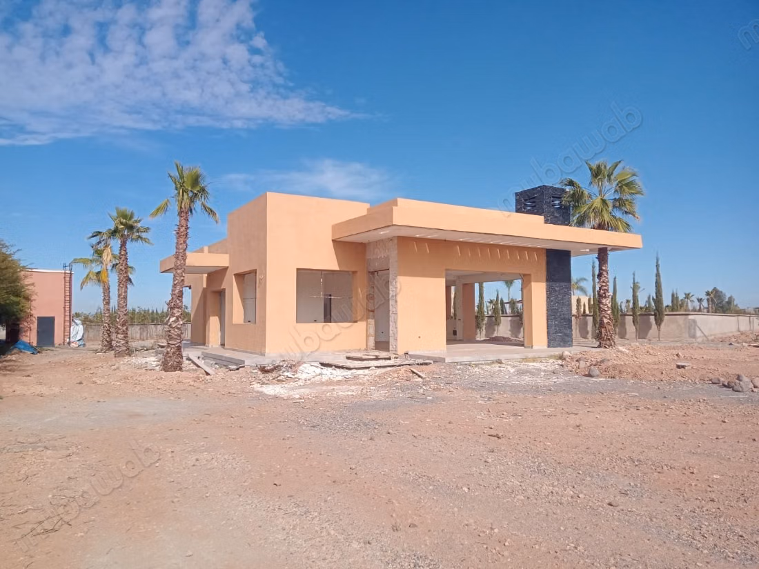 Villa neuve 236 m² avec piscine Route d’Amizmiz