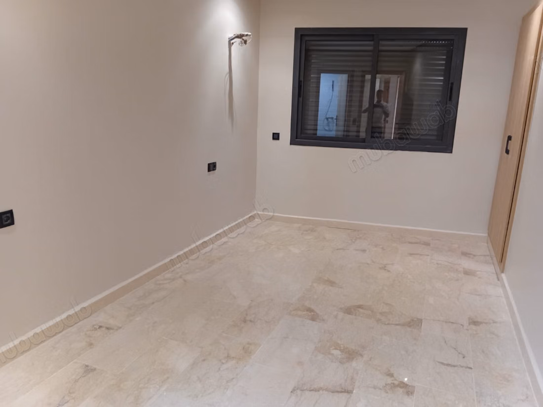 Appartement te huur nabij ziekenhuis Cheikh Khalifa