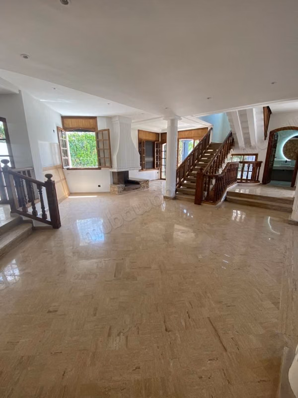 Villa 600m² A VENDRE sur avenue à Hay RIAD
