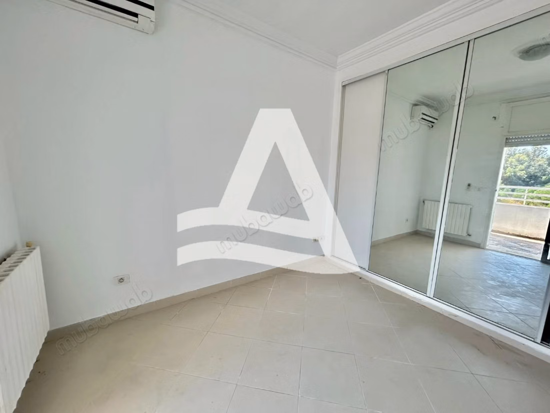 Appartamento Hall2 ad uso ufficio a La Marsa