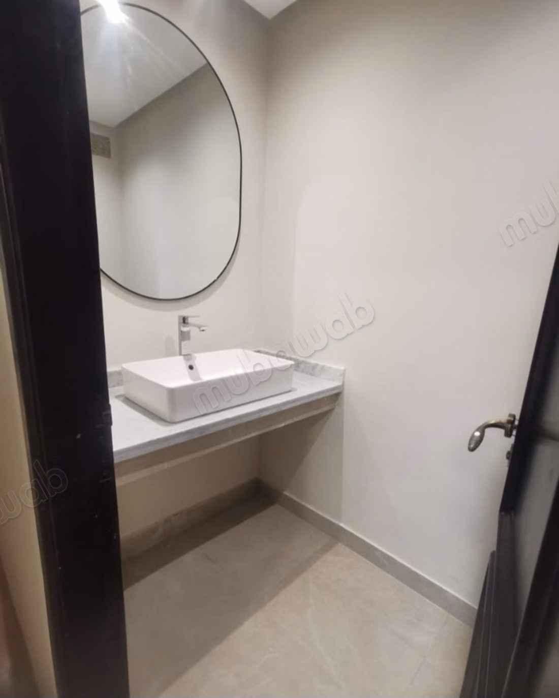 Bel appartamento di 3 camere arredato con parcheggio
