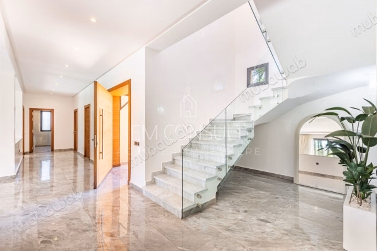 Location villa meuble 5 chbres rte Ouarzazate