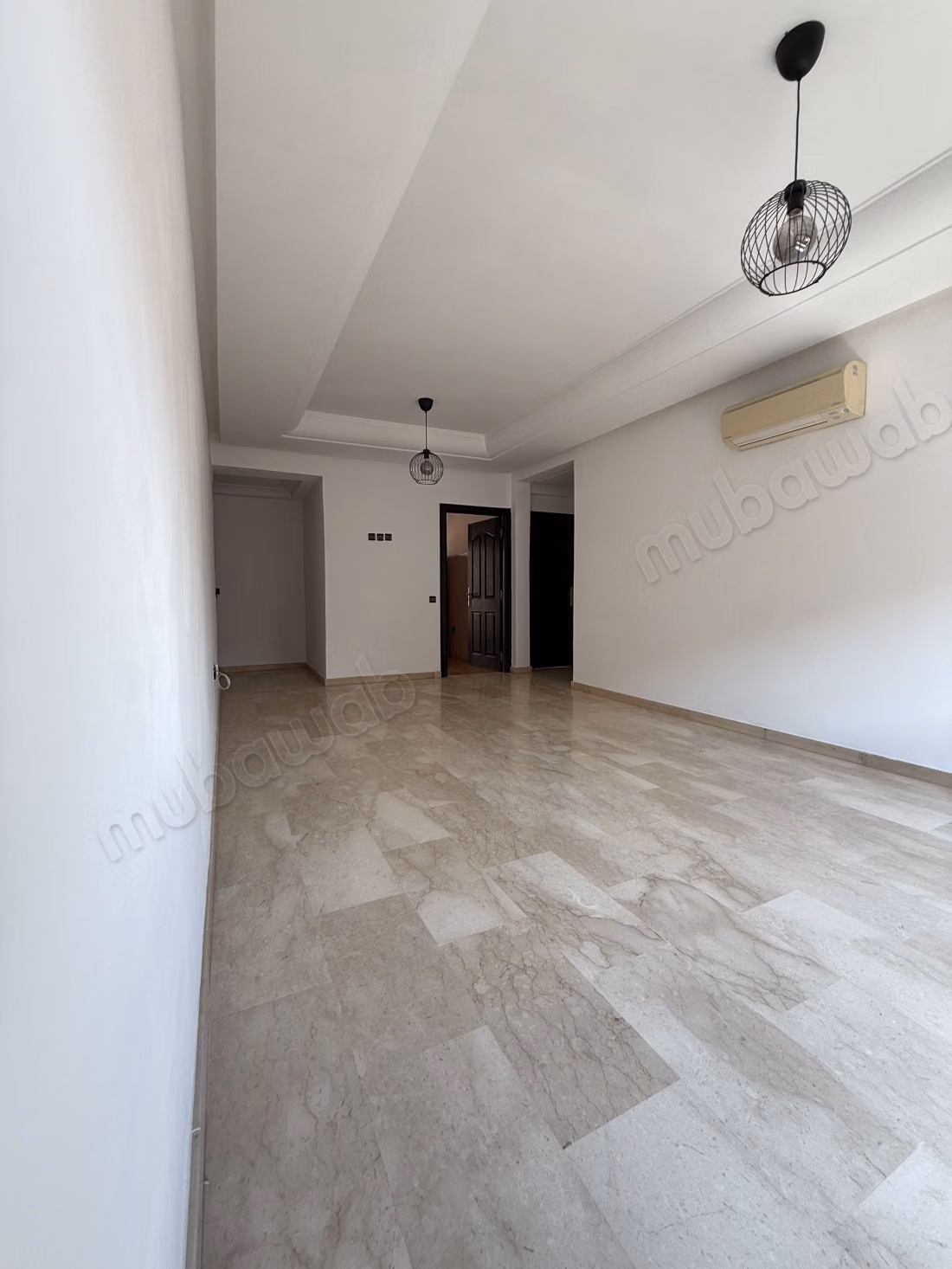 Location 2 chbres Victor Hugo vide