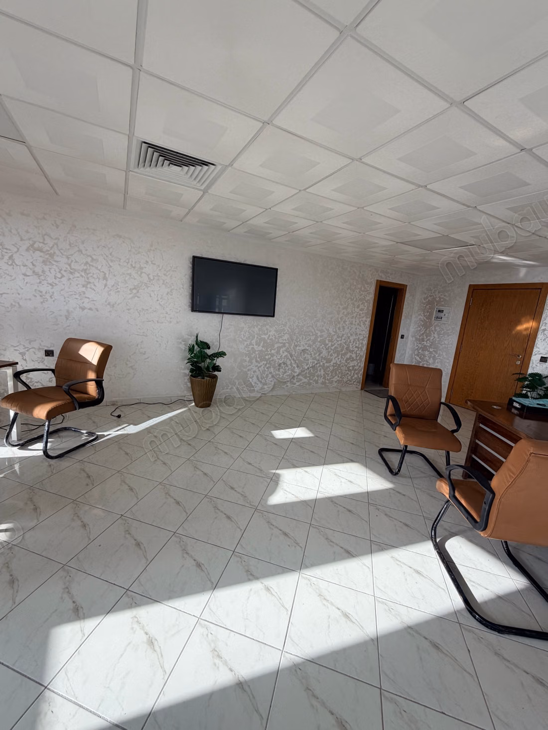 À louer – Deux bureaux mitoyens au centre de Kénitra