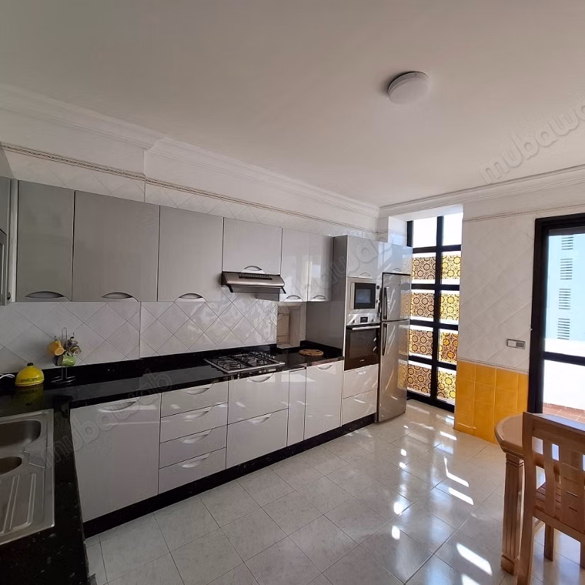 Appartement meublé sur la corniche à louer