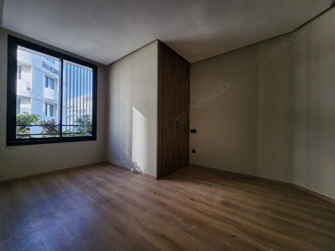 Lege studio's te huur in CFC