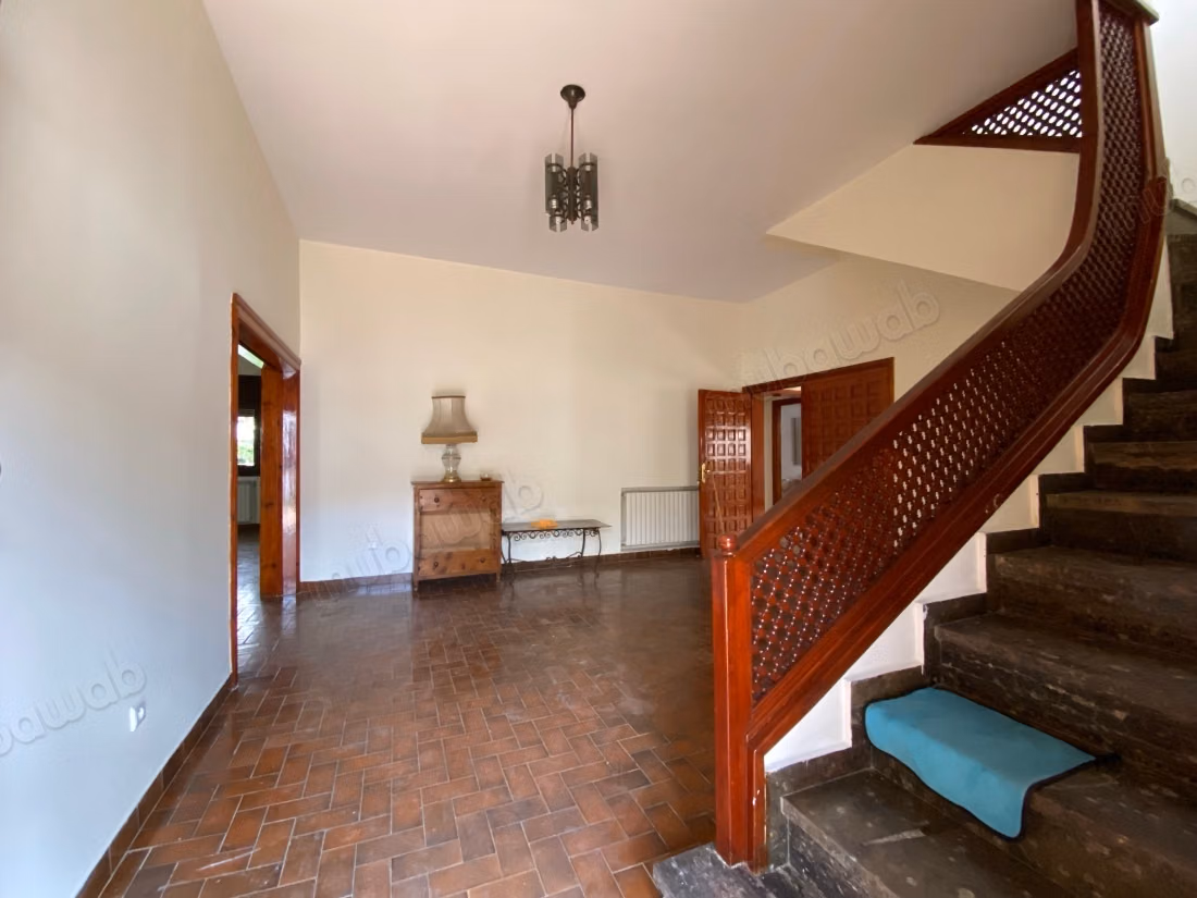 Bell'appartamento in affitto nel Quartiere delle Ambasciate. Superficie 900 m². Bella terrazza e giardino