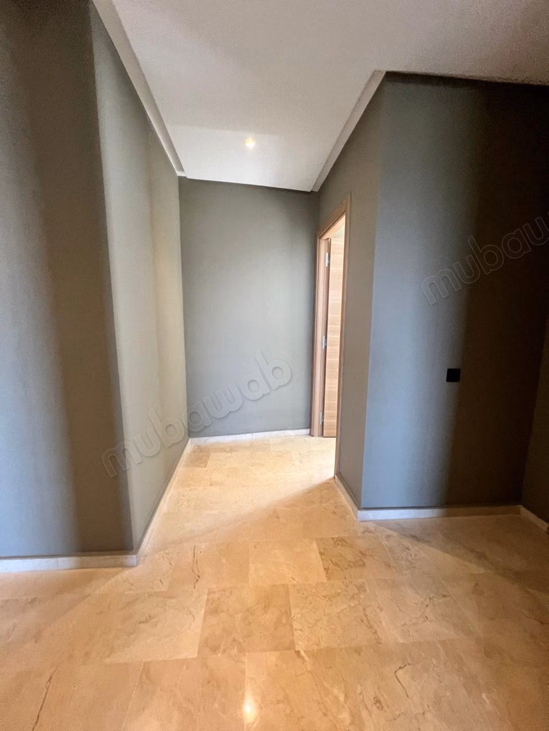 Sale of a beautiful apartment in Bouskoura. Area 101 m². Secure residence