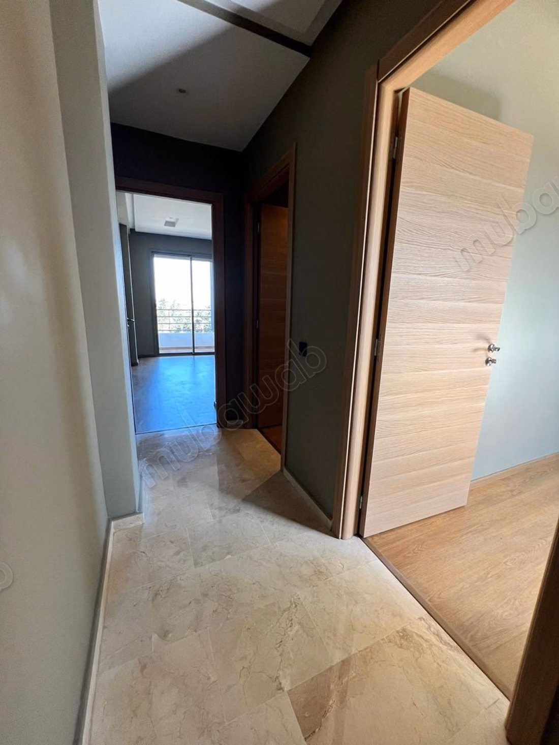 Sale of a beautiful apartment in Bouskoura. Area 101 m². Secure residence