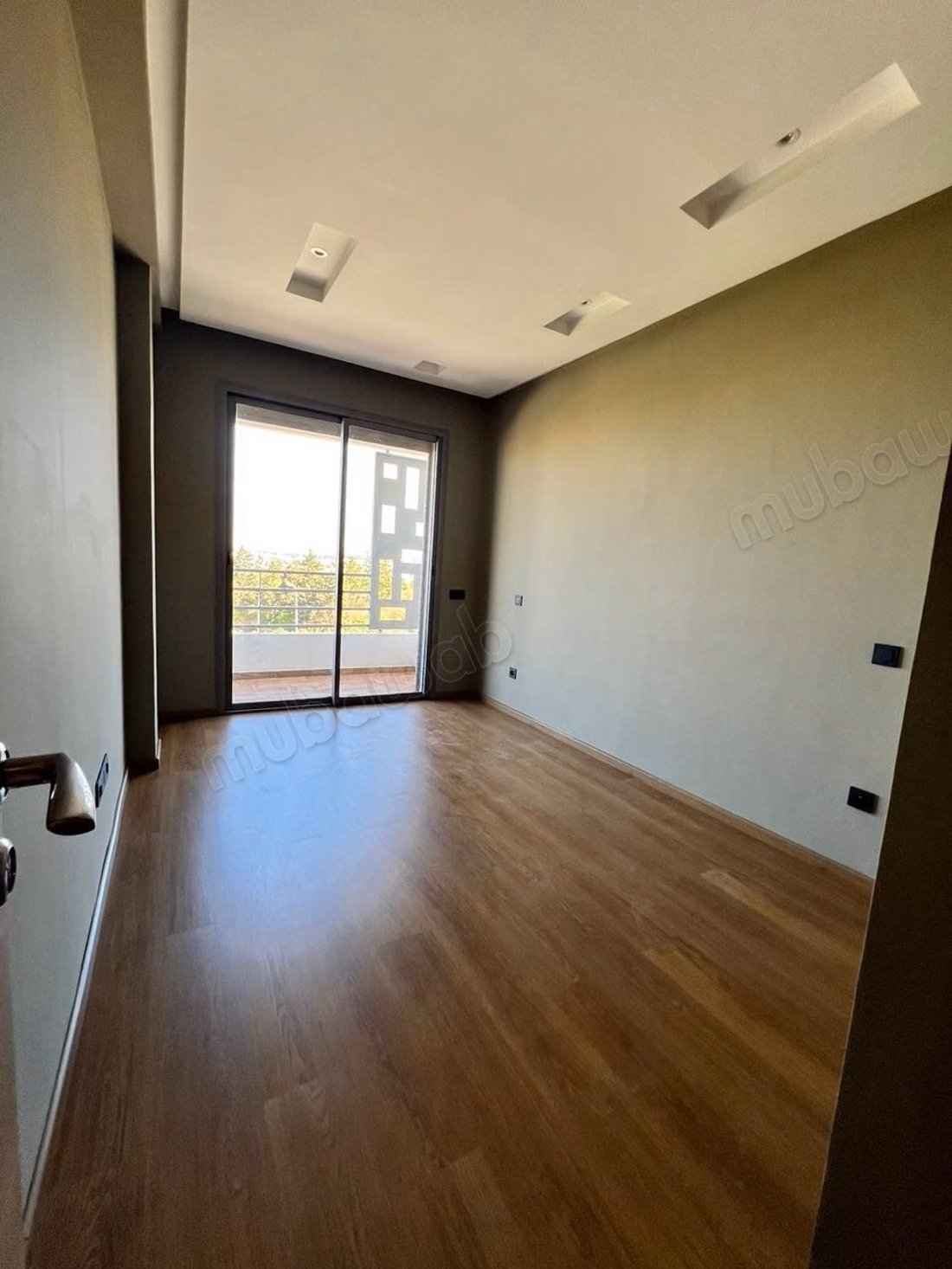 Sale of a beautiful apartment in Bouskoura. Area 101 m². Secure residence