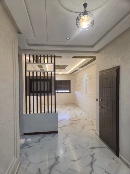 Beautiful apartment for sale in Lalla Sakina neighborhood. 4 comfortable rooms. Bright balcony