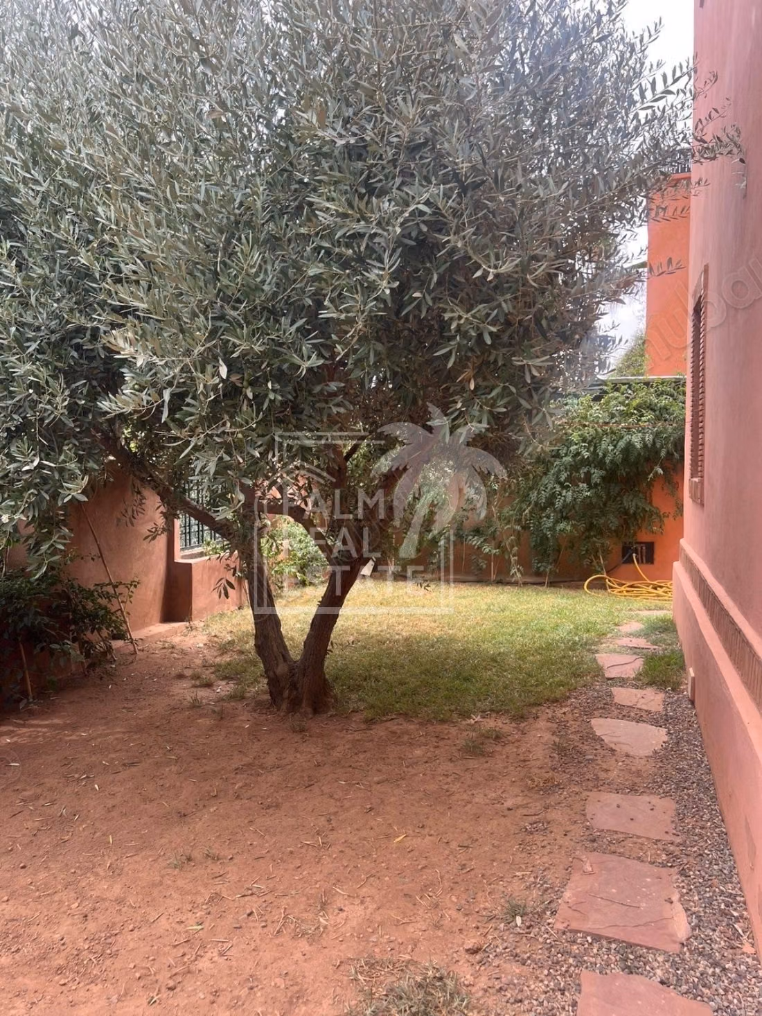 À louer vide– villa sur la route de fès