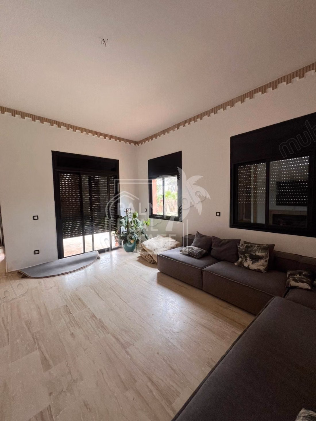 À louer vide– villa sur la route de fès