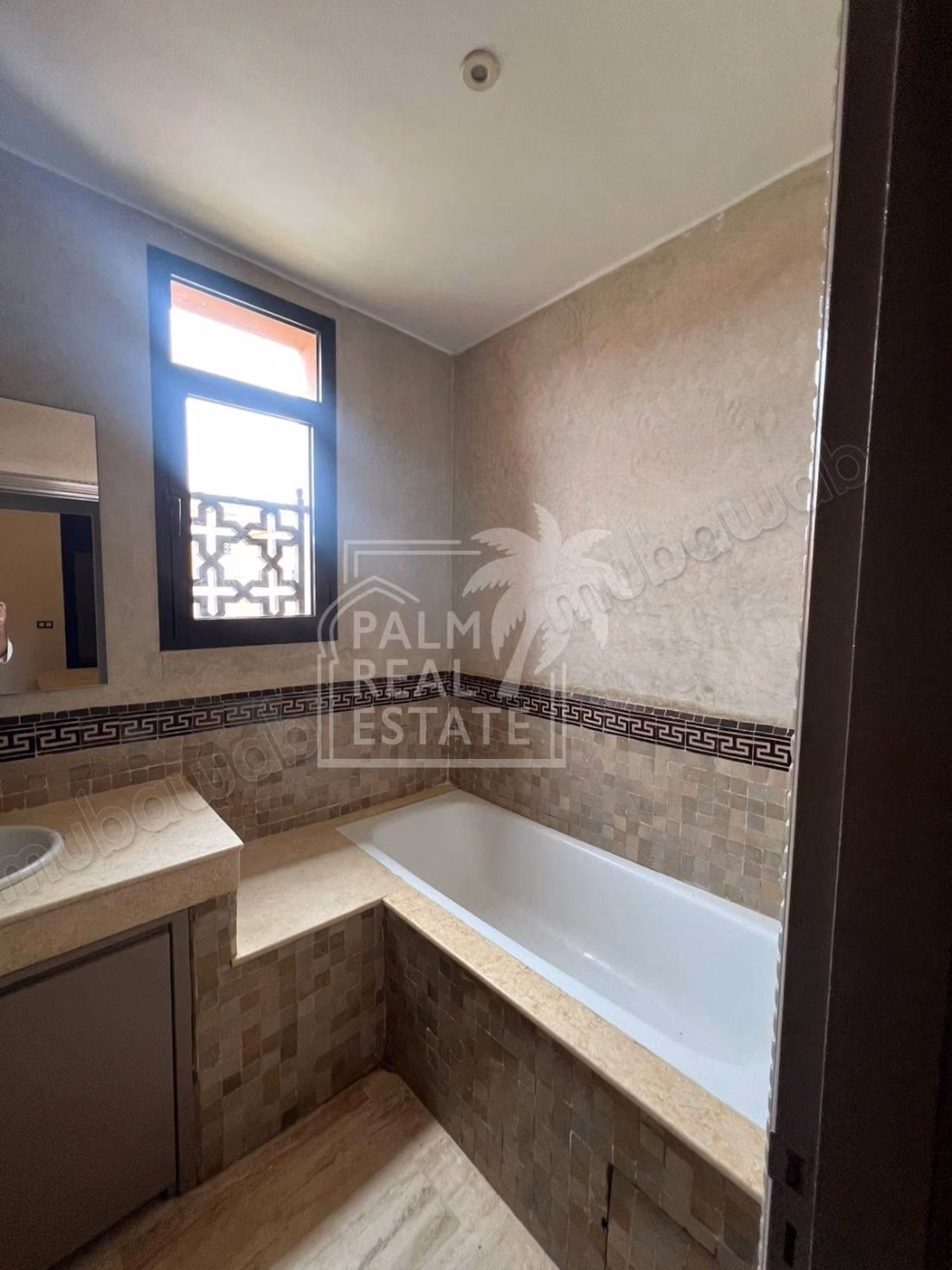 À louer vide– villa sur la route de fès