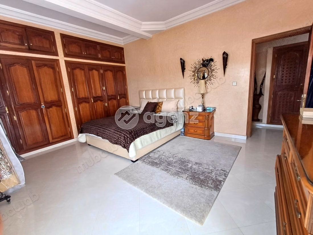 Villa à vendre 480 m², 6 chambres Cité Suisse Agadir