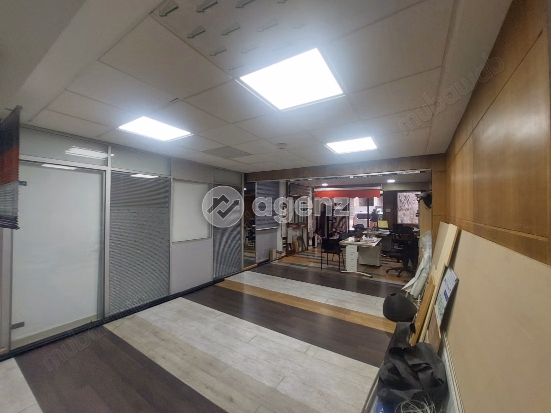 Commercial space for sale 140 m² Bourgogne Est Casablanca