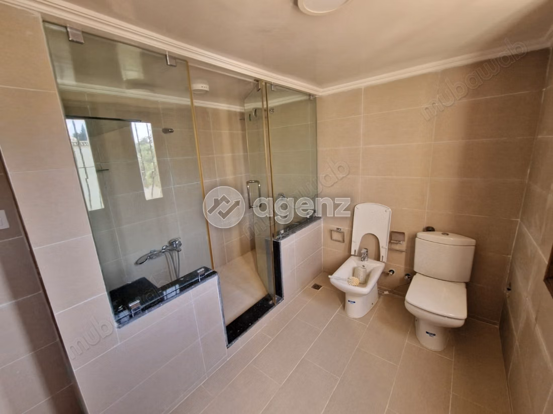 Villa in vendita 827 m², 4 camere Via Immouzer Fès