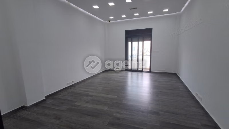 Ufficio in vendita 90 m² Alsazia Lorena Casablanca