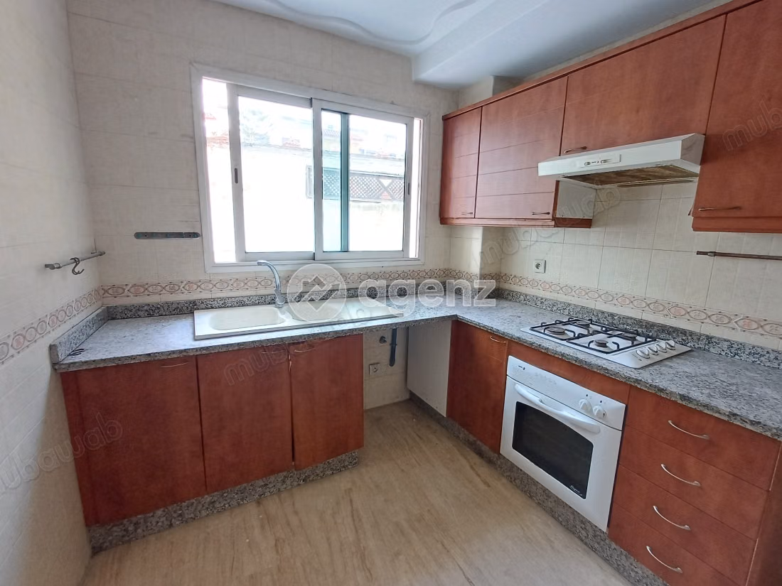 Appartement à vendre 140 m², 3 chambres 
Burger Casablanca — 4