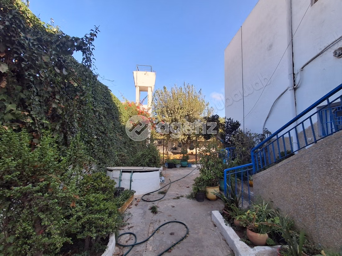 Villa à vendre 1 050 m², 7 chambres LAYAYDA Salé